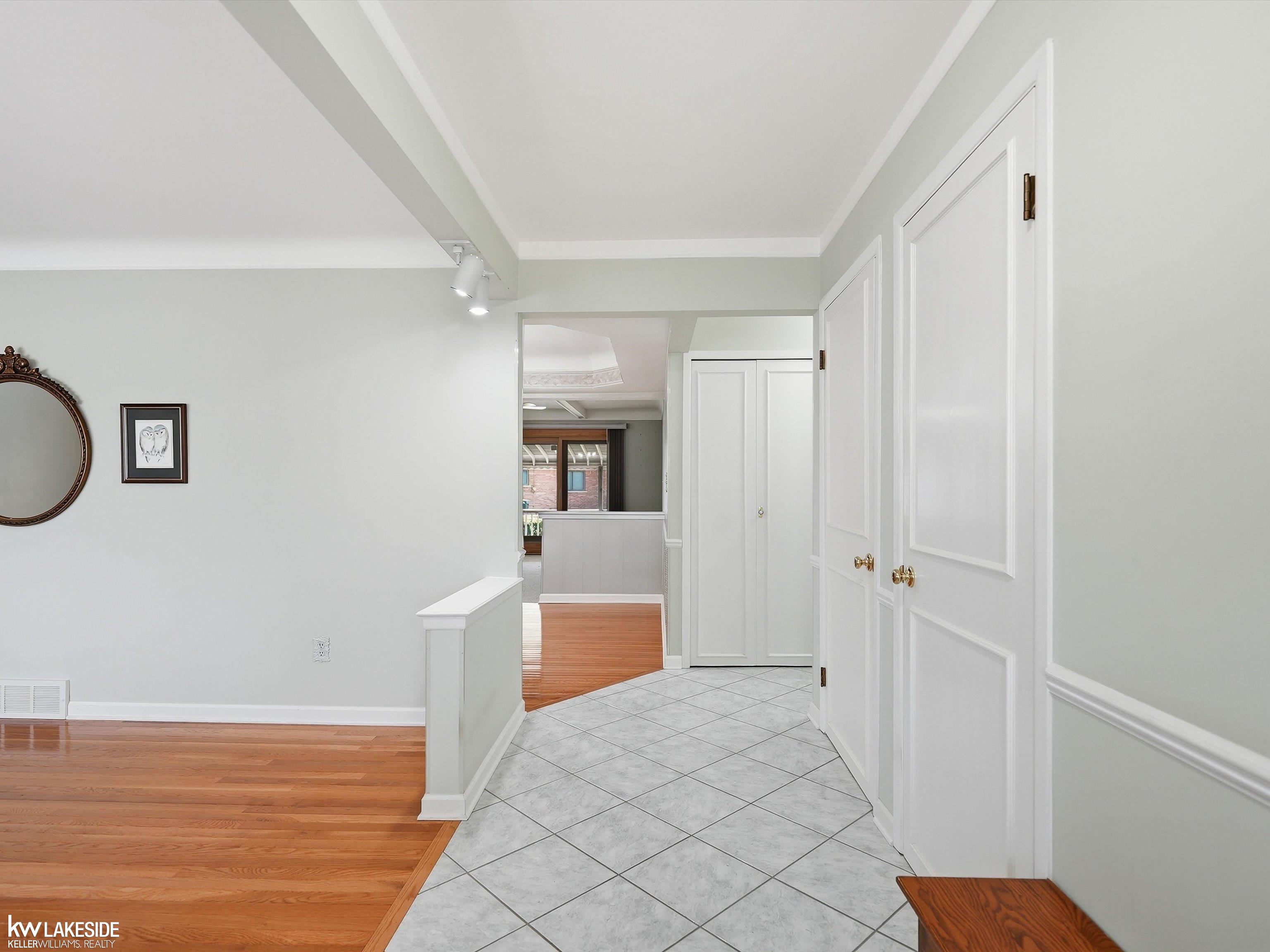 34265 Greentrees Road Sterling Heights, MI 48312 - Photo 7 of 41