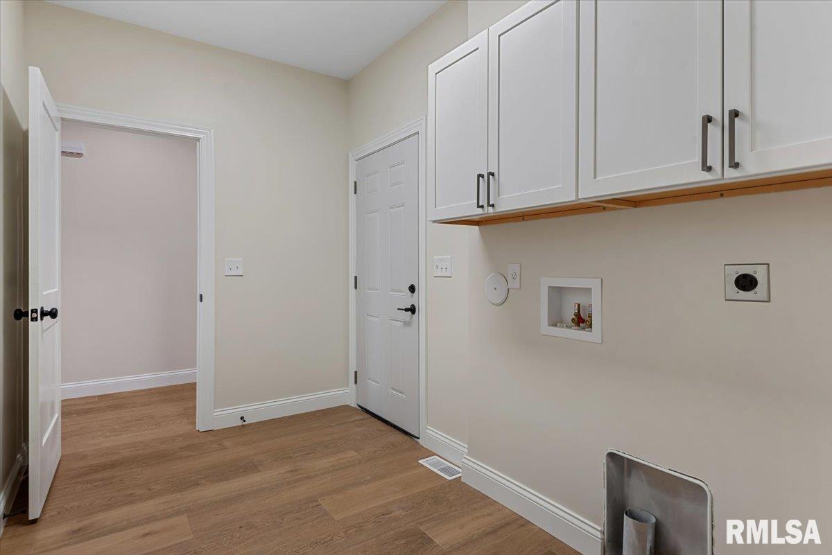 2868 Reseda Road Springfield, IL 62711 - Photo 19 of 33 Gallery Image 19