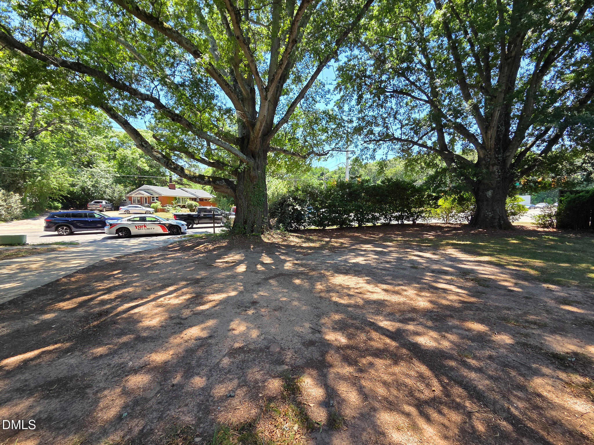 3428 Wade Avenue Raleigh, NC 27607 - Photo 3 of 33 20260615_140143