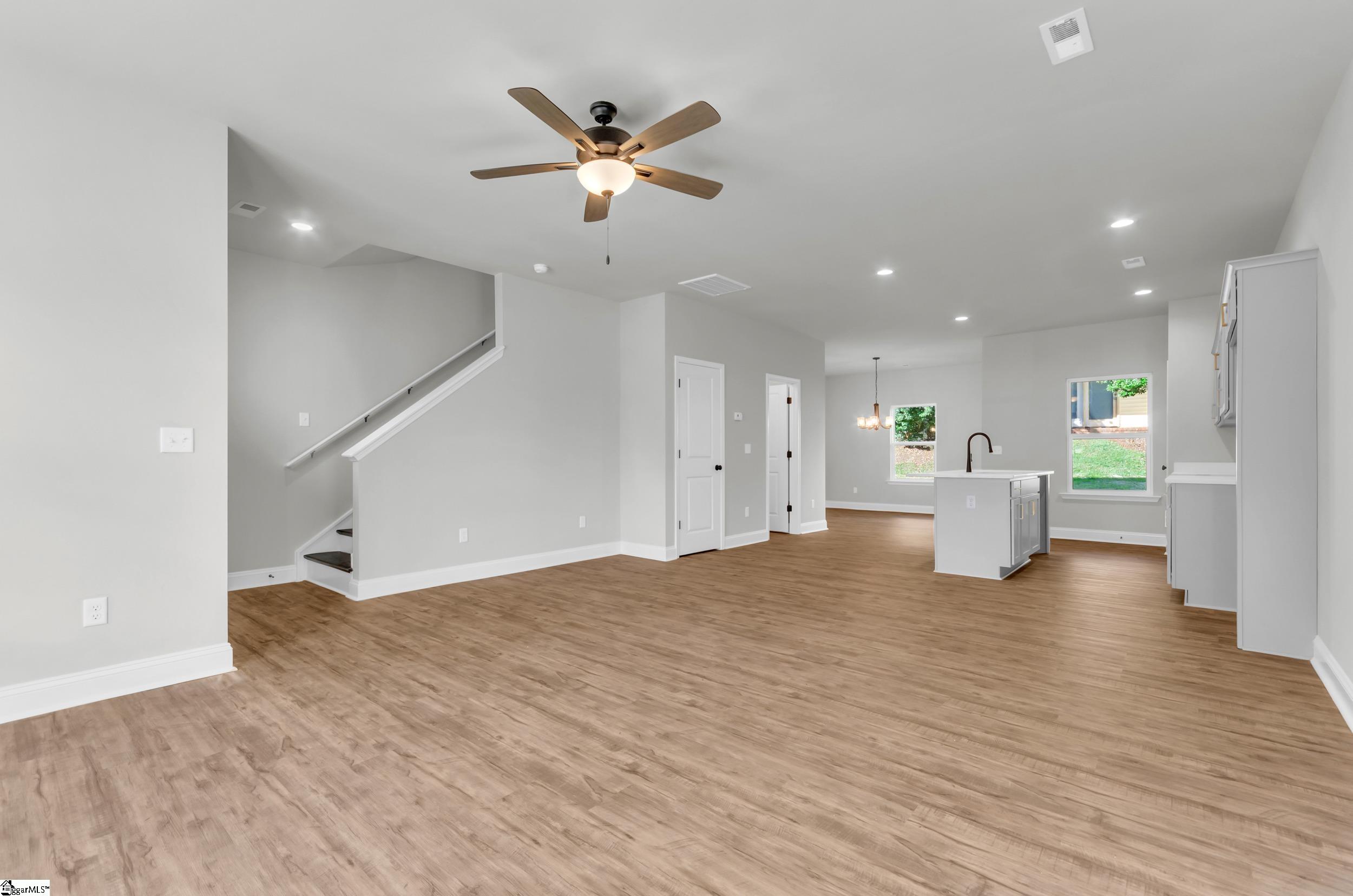 215 Duncan Chapel Road, Unit 40 Greenville, SC 29617 - Photo 6 of 27