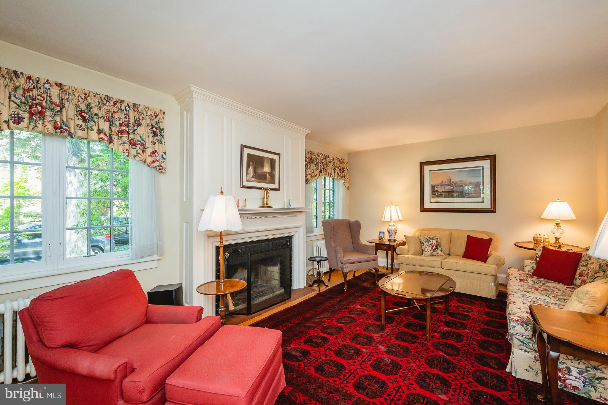 4409 Wickford Road Baltimore, MD 21210 - Photo 11 of 58 Lots of natural light in this living room