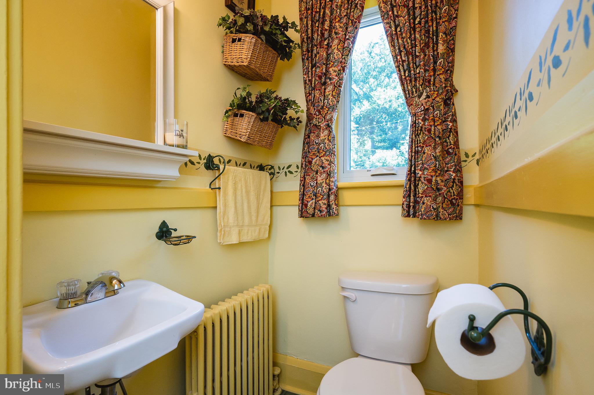 4409 Wickford Road Baltimore, MD 21210 - Photo 27 of 58 Powder room off kitchen area