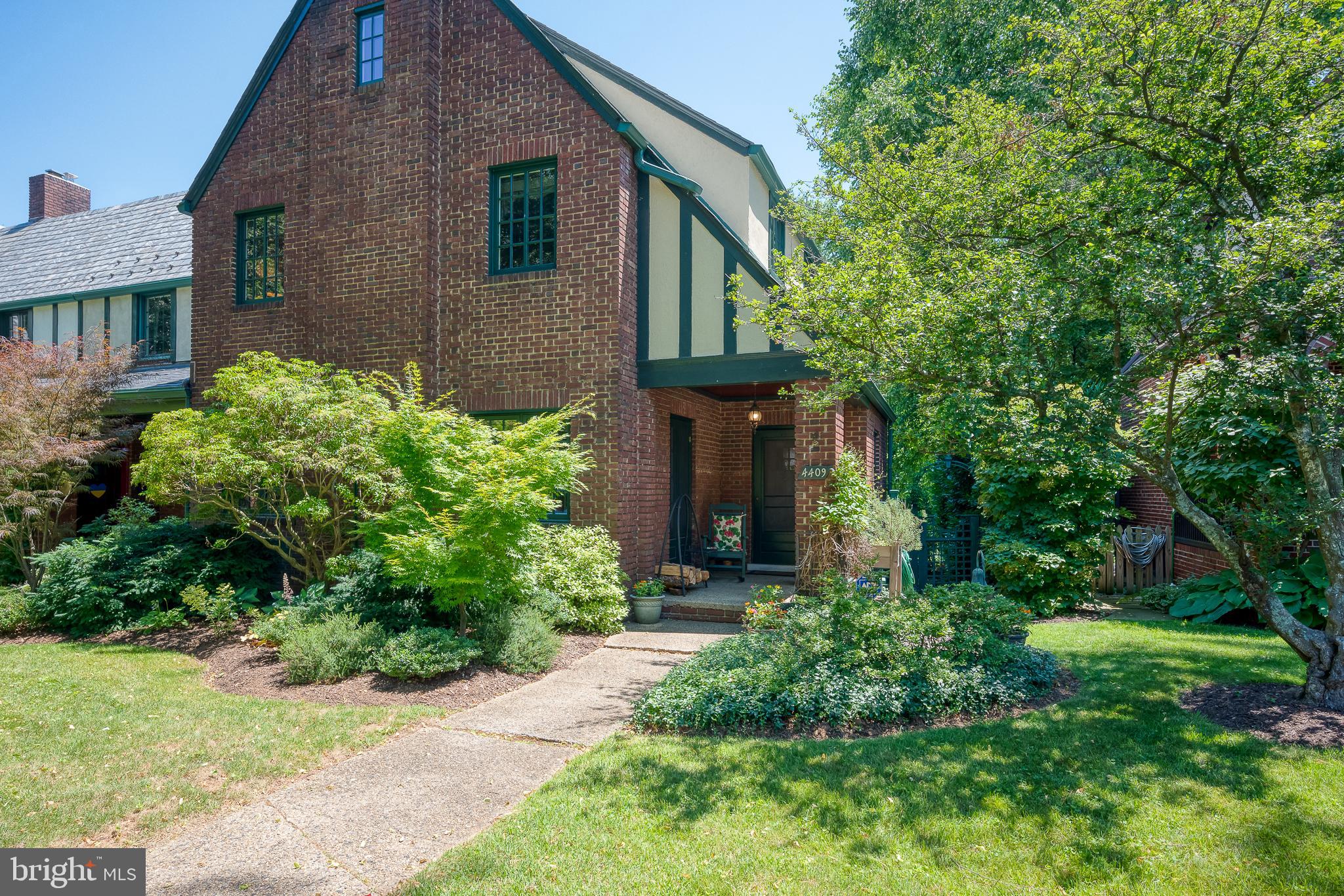 4409 Wickford Road Baltimore, MD 21210 - Photo 6 of 58 New roof & new custom windows!