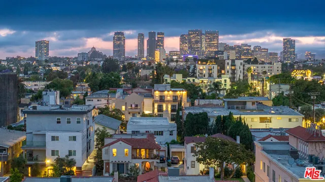 $935,000 | 8559 Alcott Street, Unit 301, Los Angeles, CA 90035