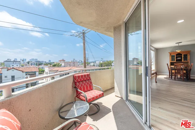 $935,000 | 8559 Alcott Street, Unit 301, Los Angeles, CA 90035
