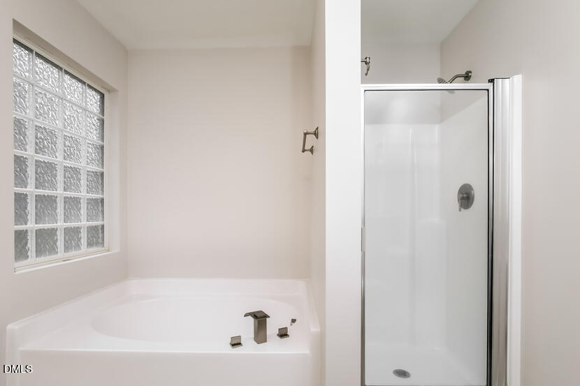 208 Lick Creek Lane Durham, NC 27703 - Photo 20 of 25 016-photo-bathroom-14912506