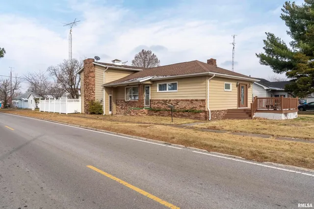 $129,999 | 311 Baggott Street, Zeigler, IL 62999