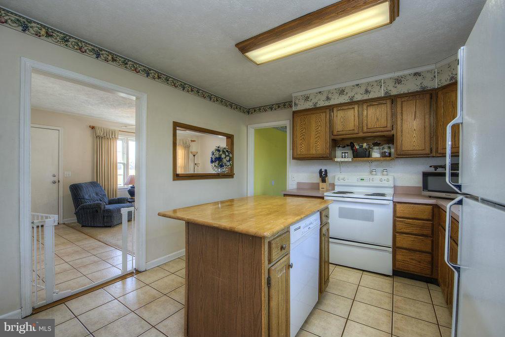 13283 Alum Springs Road Culpeper, VA 22701 - Photo 11 of 29 Kitchen