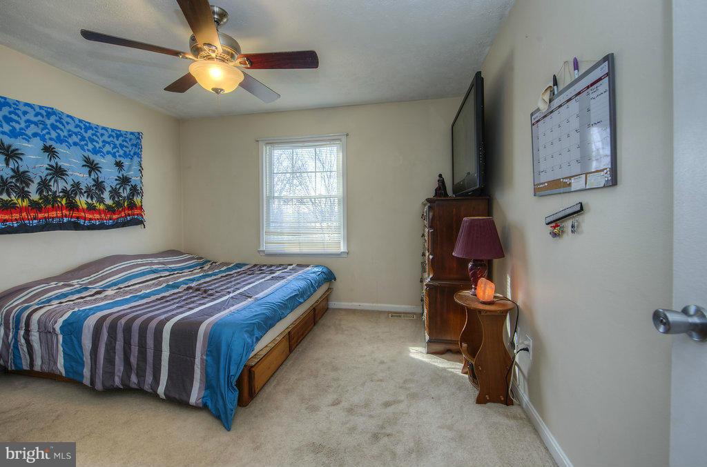 13283 Alum Springs Road Culpeper, VA 22701 - Photo 15 of 29 Bedroom