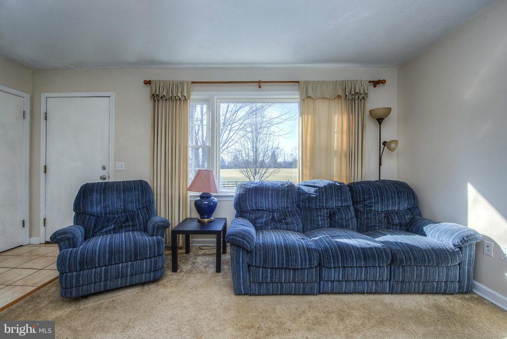 13283 Alum Springs Road Culpeper, VA 22701 - Photo 7 of 29 Family Room