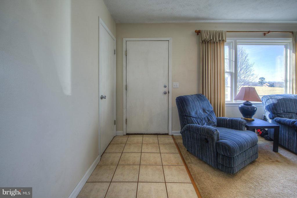 13283 Alum Springs Road Culpeper, VA 22701 - Photo 8 of 29 Interior (General)