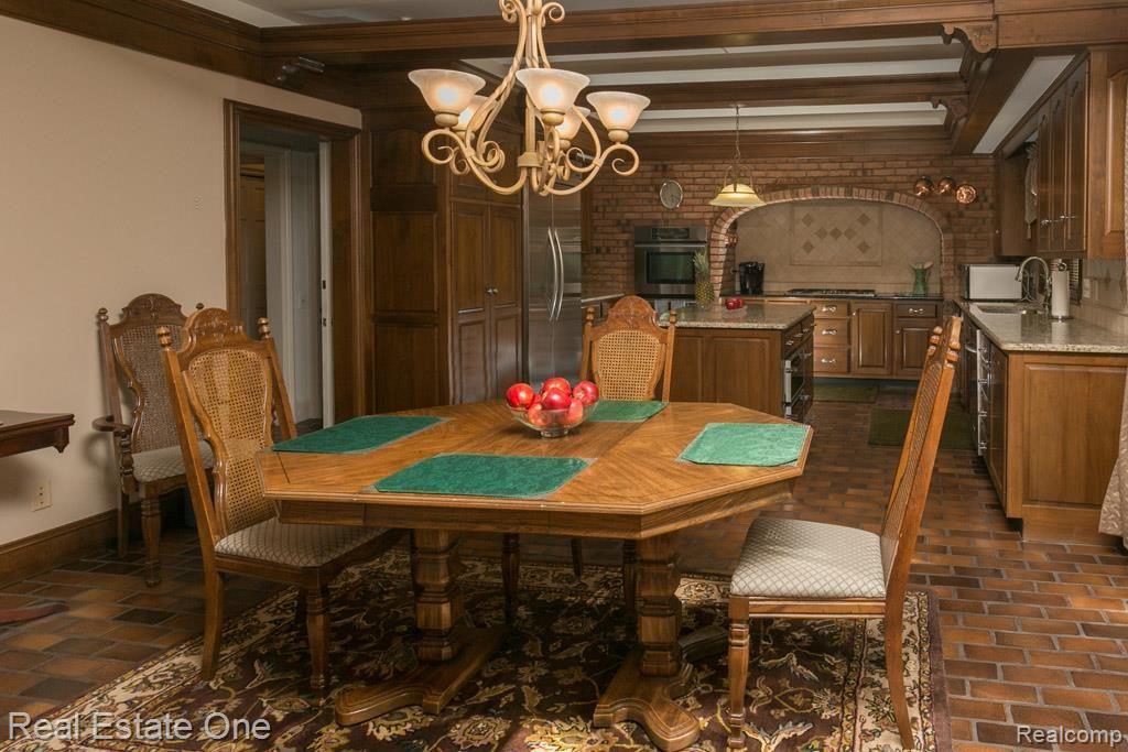5941 Southgate Road Rochester, MI 48306 - Photo 17 of 72 5941SouthgateRd-15.jpg