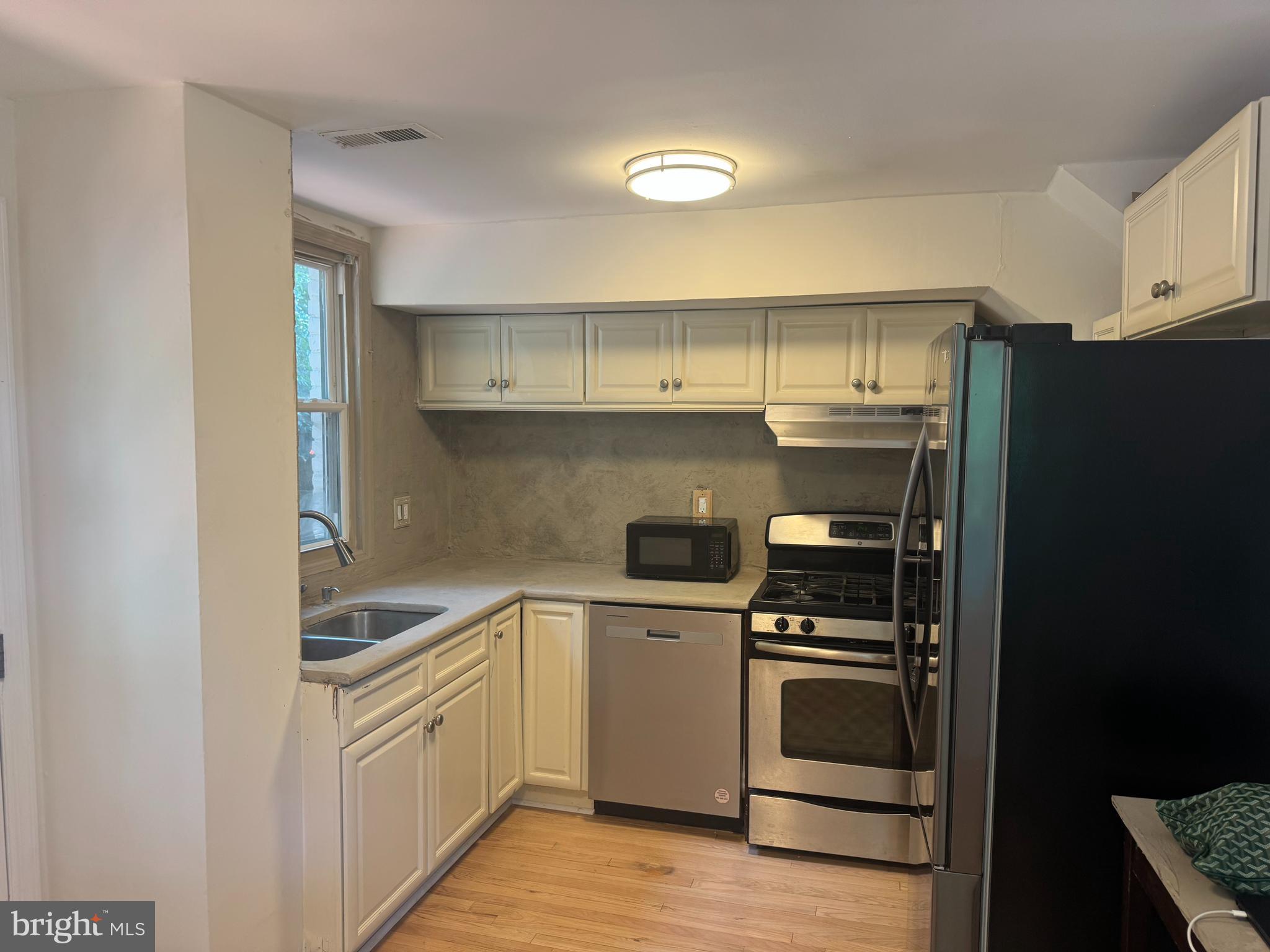 3731 South Kemper Road Arlington, VA 22206 - Photo 14 of 25