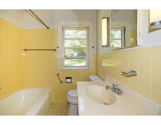 223 Ridge Street Winchester, MA 01890 - Photo 17 of 18 Gallery Image 17