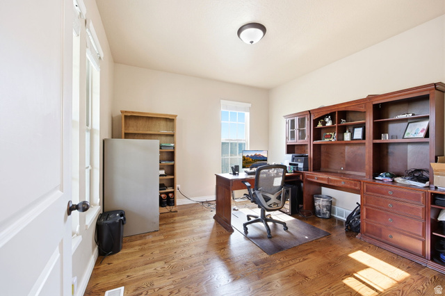 4516 Sebago Way South Jordan, UT 84009 - Photo 8 of 50
