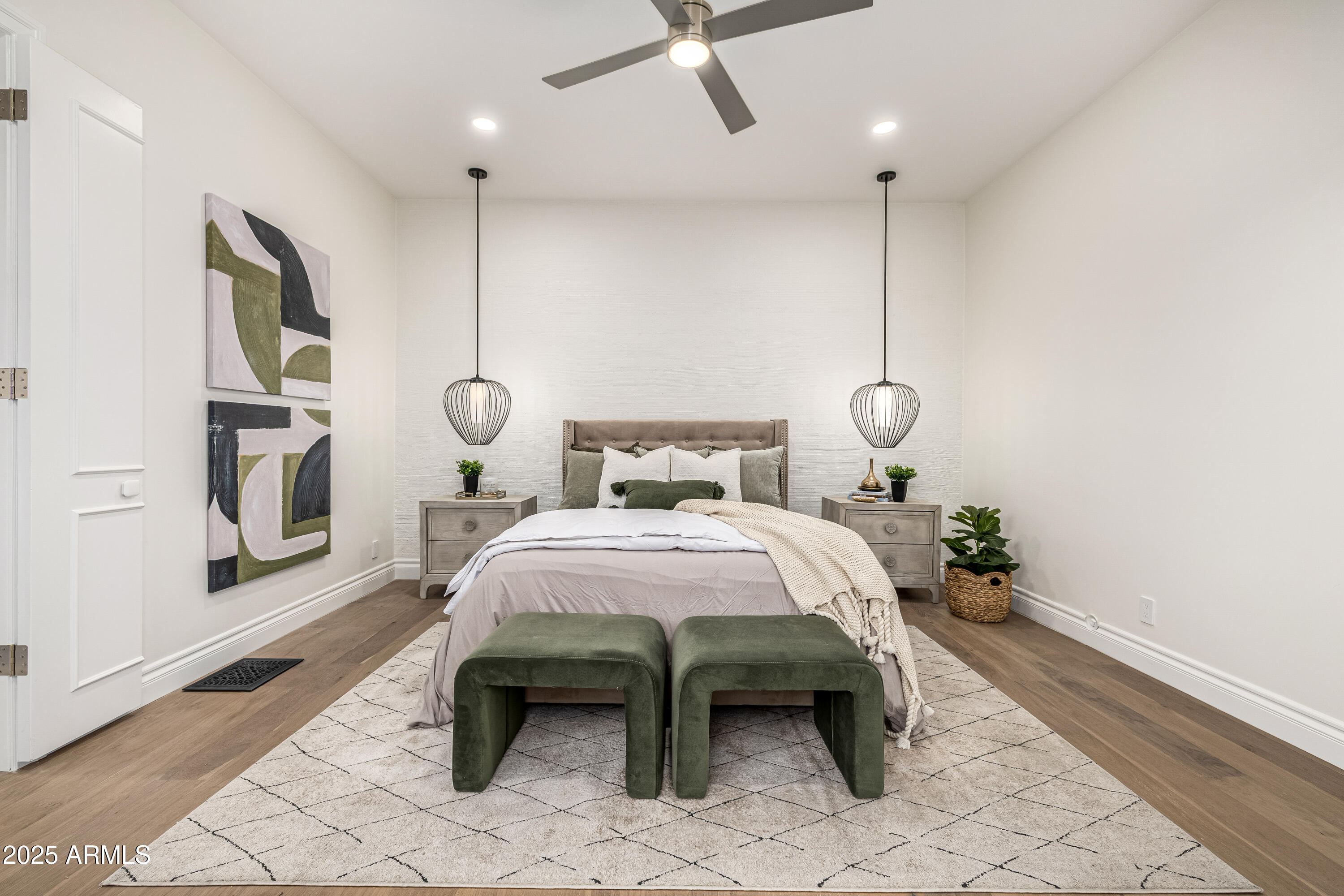 5642 North Scottsdale Road Paradise Valley, AZ 85253 - Photo 11 of 39 Primary Bedroom