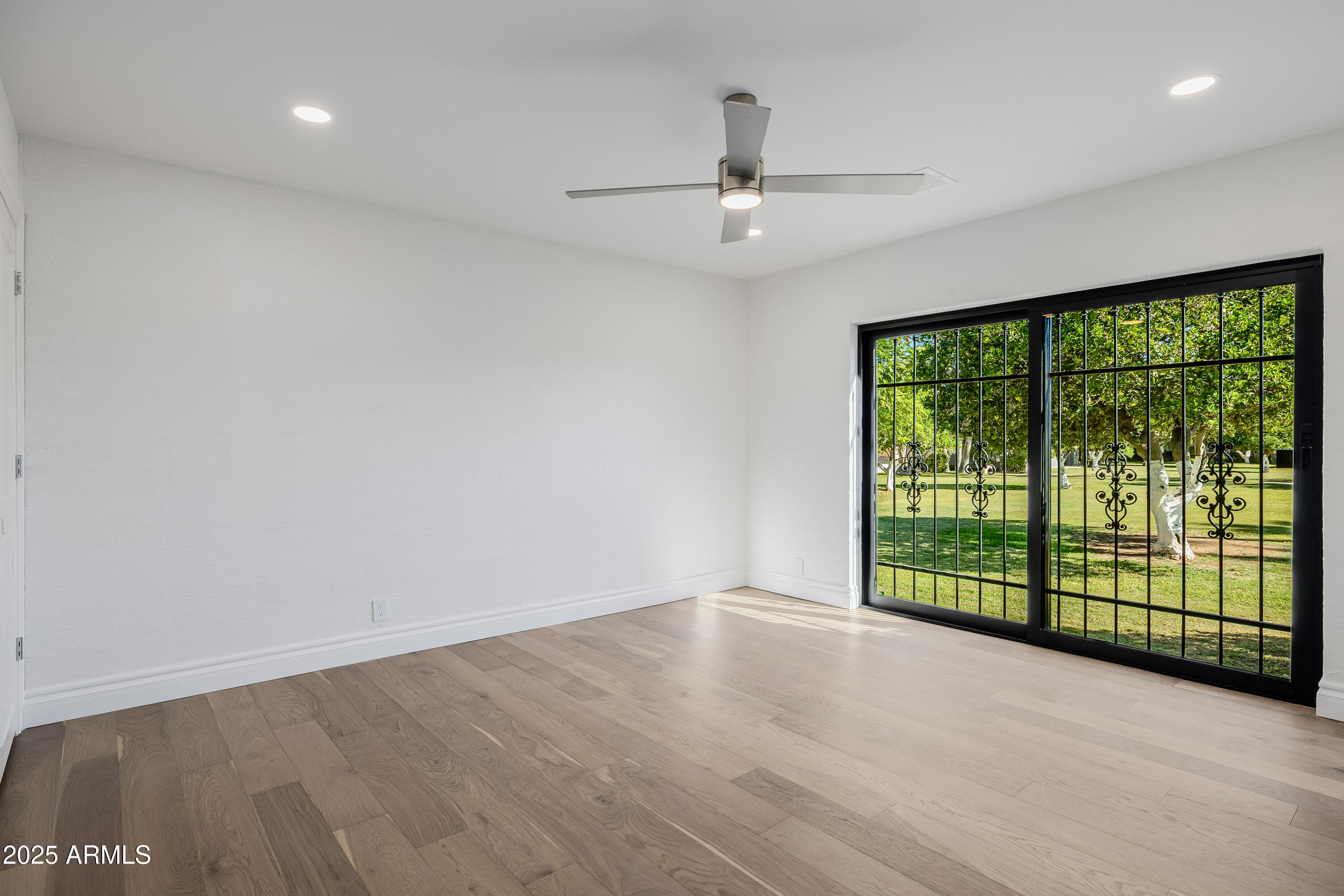 5642 North Scottsdale Road Paradise Valley, AZ 85253 - Photo 23 of 39 Bedroom Three