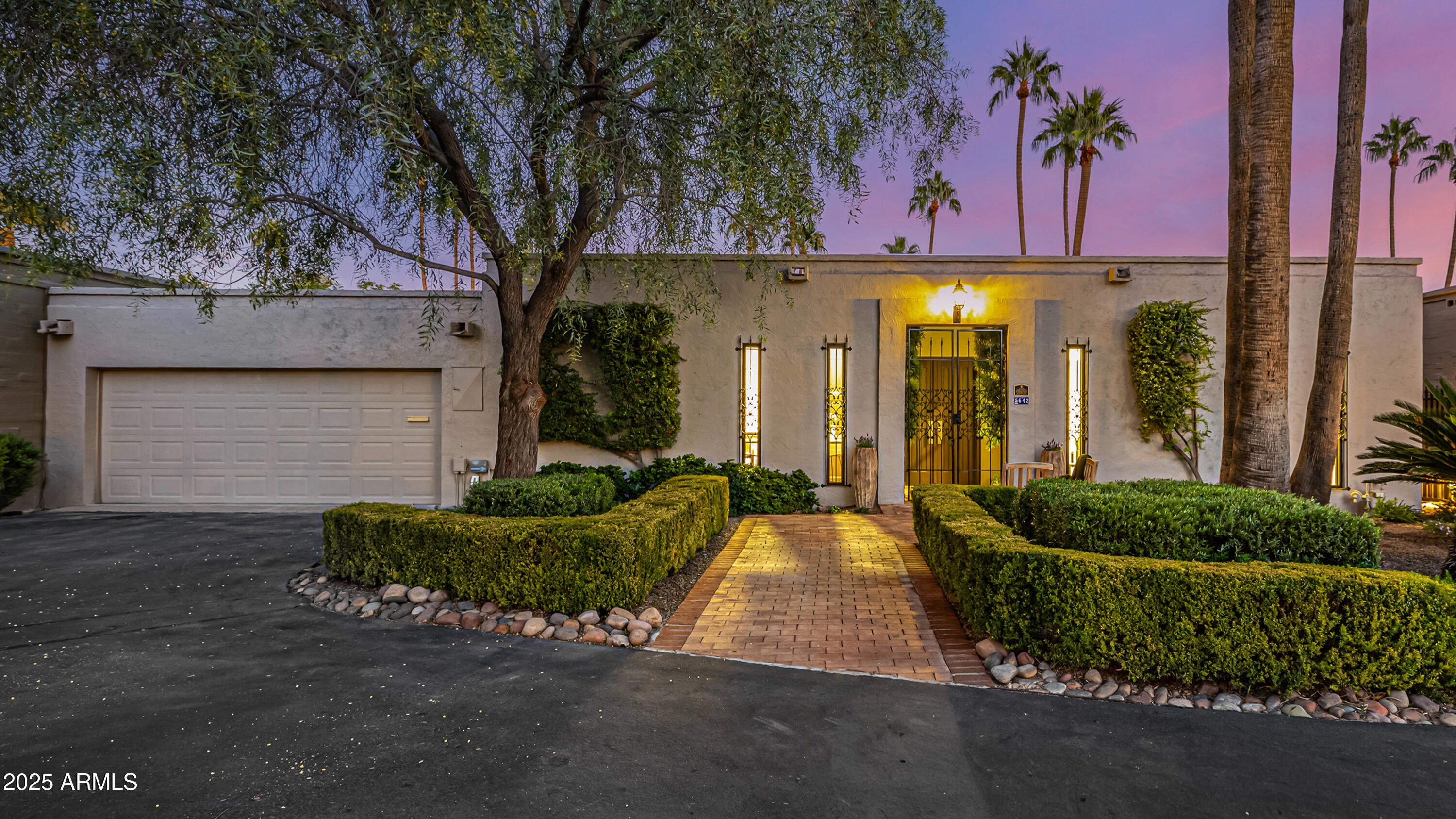 5642 North Scottsdale Road Paradise Valley, AZ 85253 - Photo 35 of 39 Front Elevation Evening