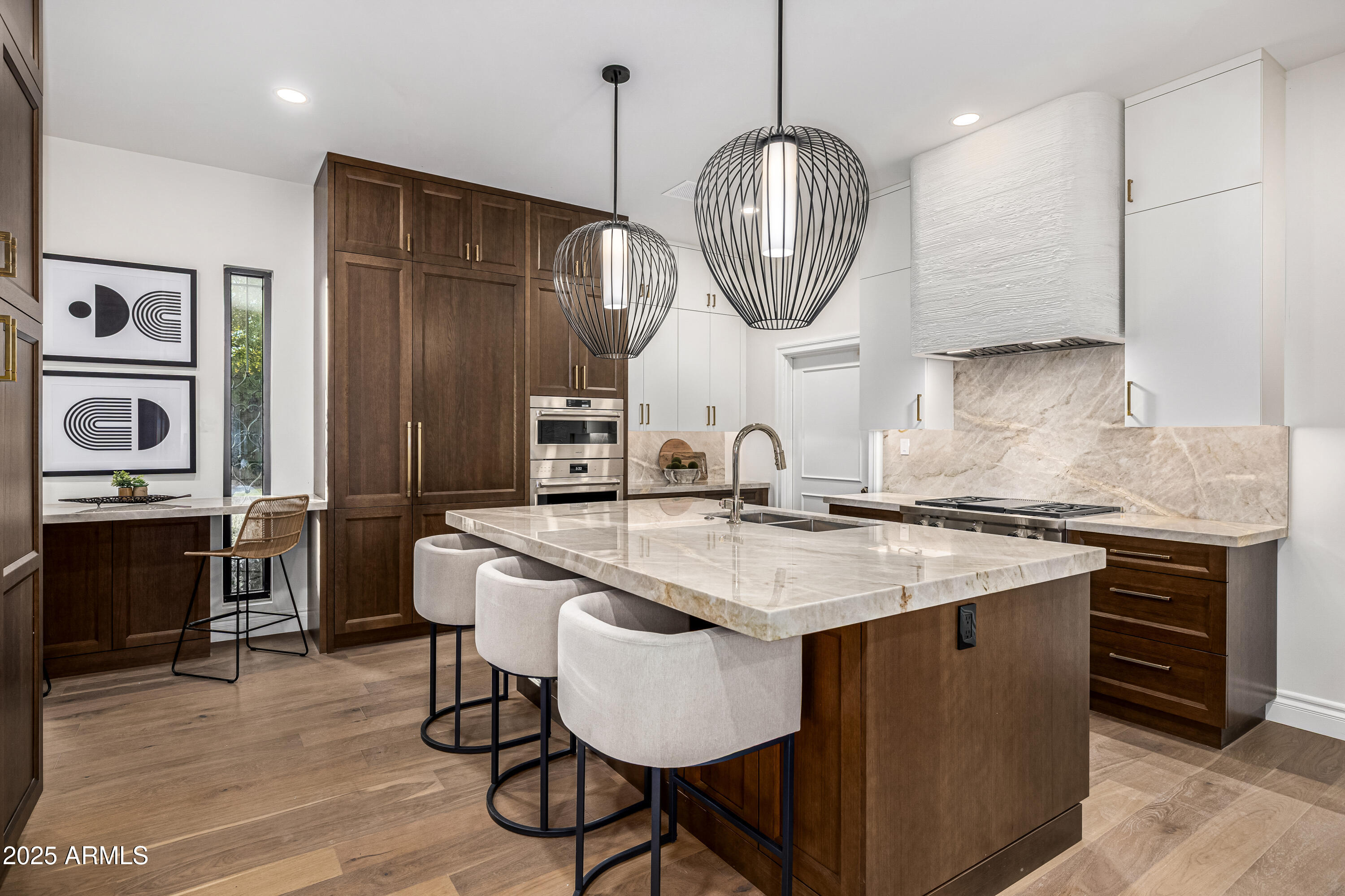 5642 North Scottsdale Road Paradise Valley, AZ 85253 - Photo 6 of 39 Kitchen