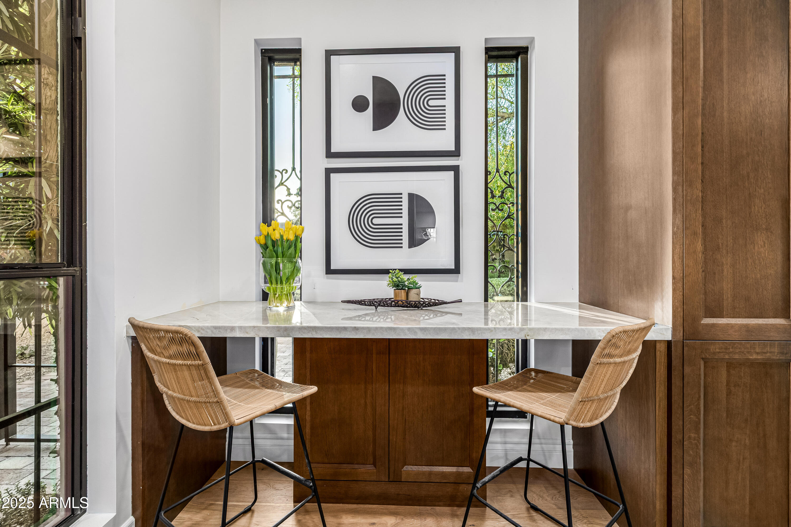 5642 North Scottsdale Road Paradise Valley, AZ 85253 - Photo 8 of 39 Desk Nook