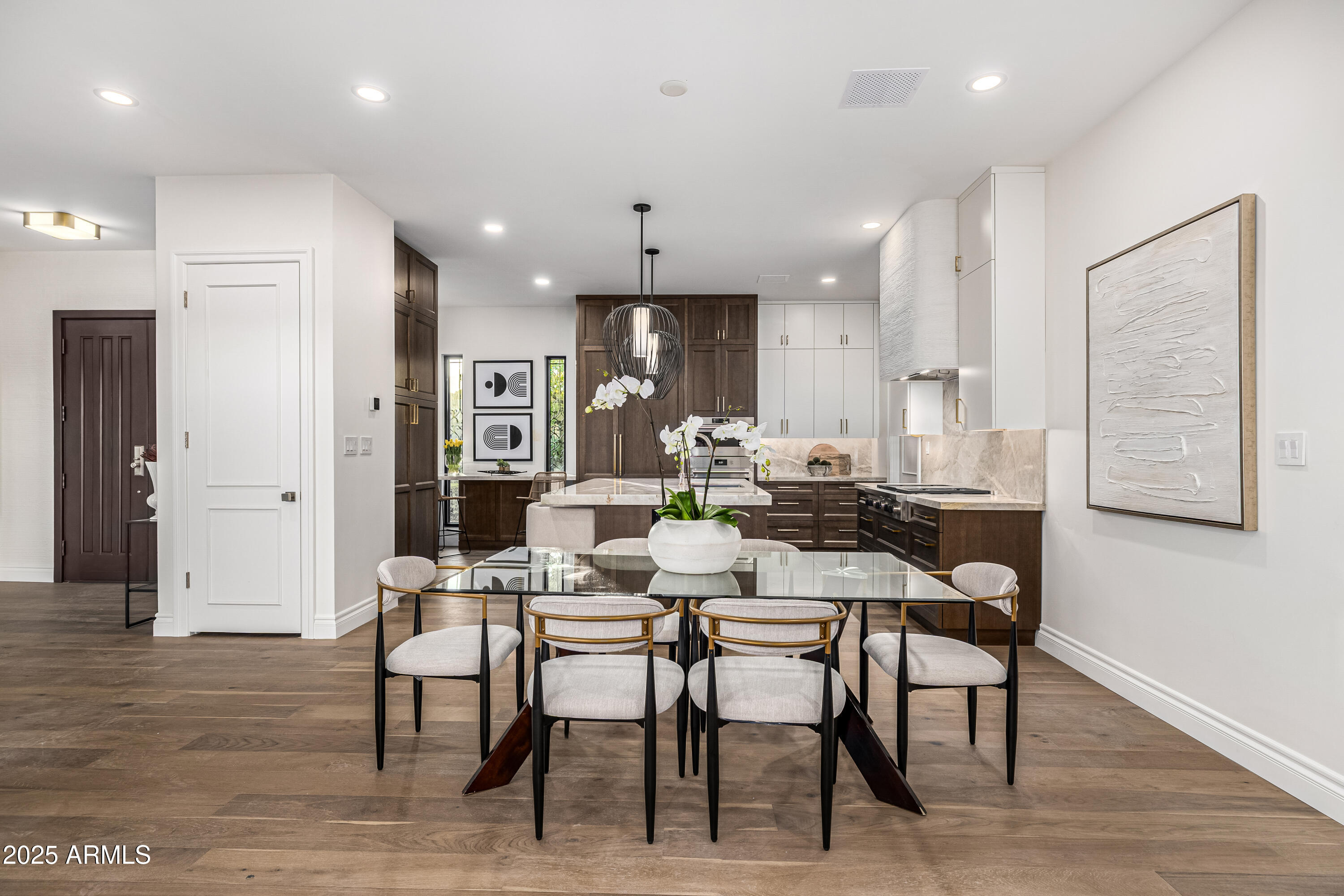5642 North Scottsdale Road Paradise Valley, AZ 85253 - Photo 9 of 39 Dining Area