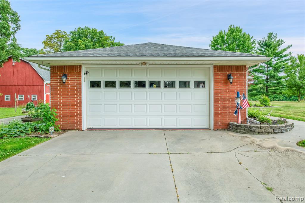 26400 Romine Road New Boston, MI 48164 - Photo 34 of 42 Gallery Image 34