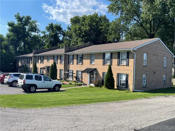 $850 | 1316 Roosevelt Avenue, New Albany, IN 47150