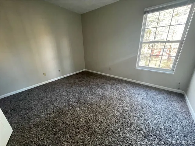 $850 | 1316 Roosevelt Avenue, New Albany, IN 47150