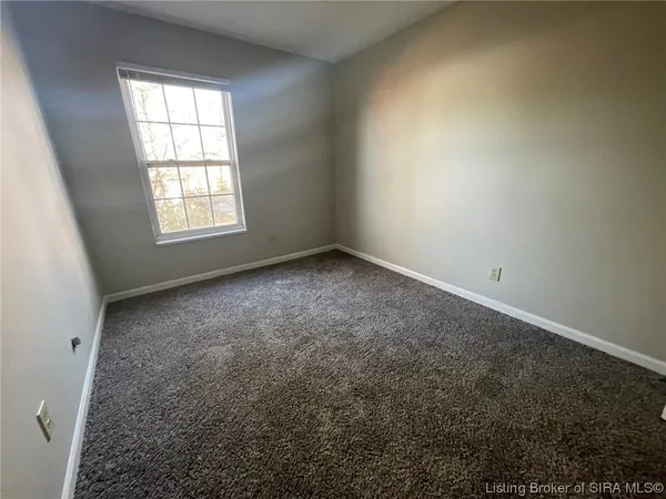 $850 | 1316 Roosevelt Avenue, New Albany, IN 47150