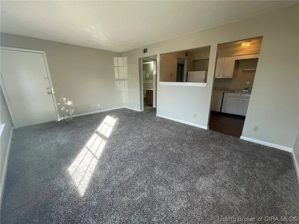 $850 | 1316 Roosevelt Avenue, New Albany, IN 47150