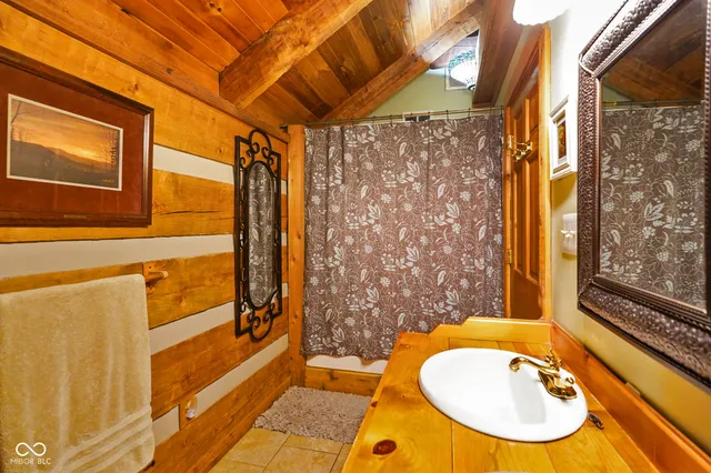 $699,900 | 7953 Ford Ridge Road, Nineveh, IN 46164