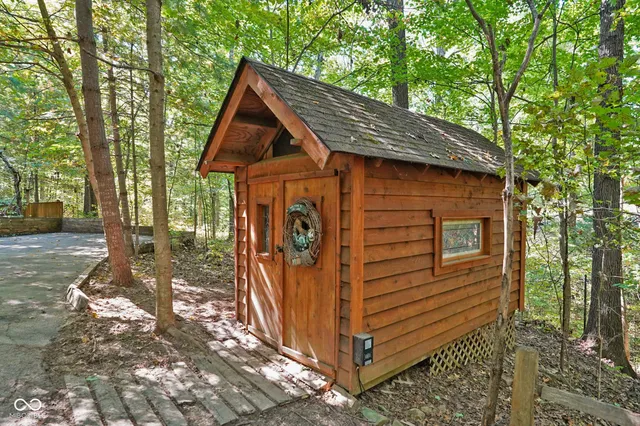 $699,900 | 7953 Ford Ridge Road, Nineveh, IN 46164