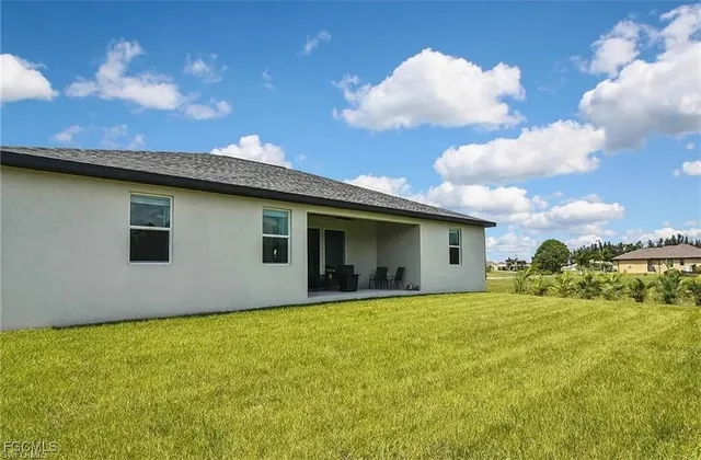 $2,499 | 4117 Northwest 22nd Street, Cape Coral, FL 33993