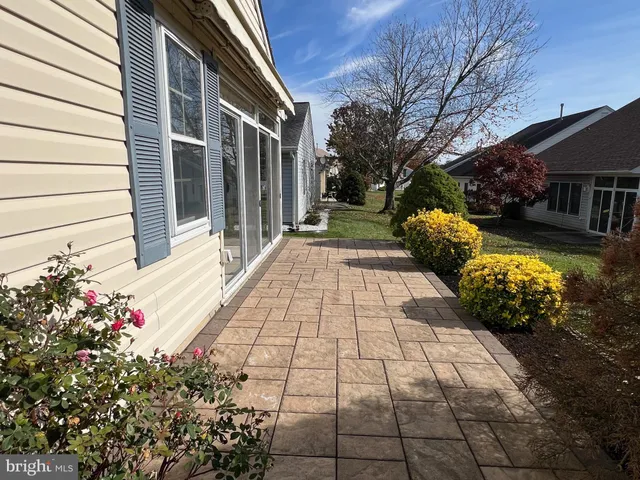 $385,000 | 243 Wagon Wheel Lane, Columbus, NJ 08022