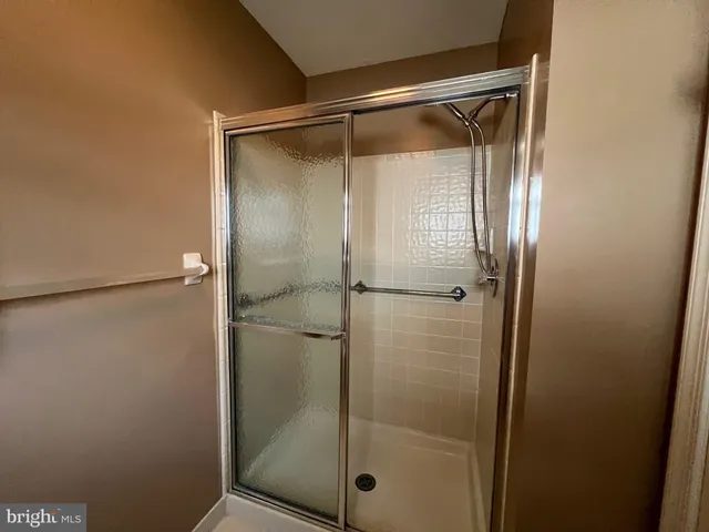 $385,000 | 243 Wagon Wheel Lane, Columbus, NJ 08022