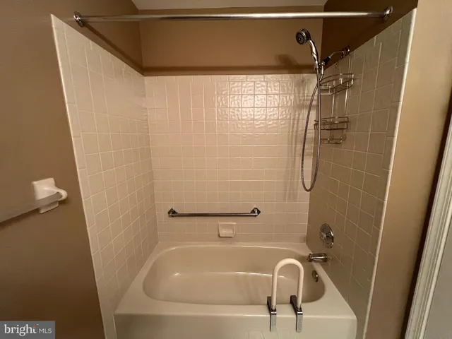 $385,000 | 243 Wagon Wheel Lane, Columbus, NJ 08022