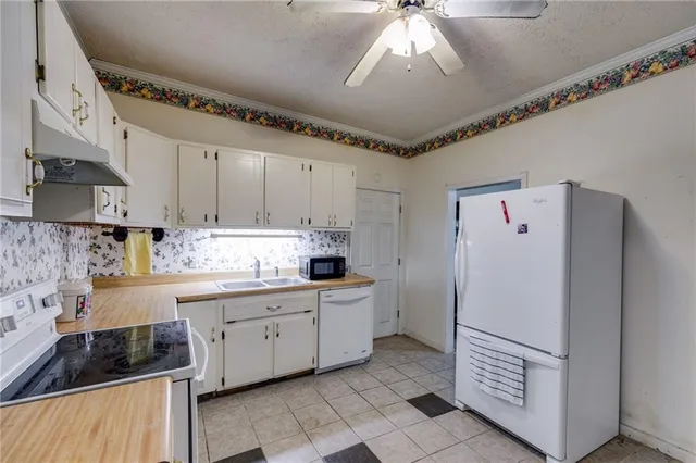 $215,000 | 208 Georgia Avenue South, Bremen, GA 30110