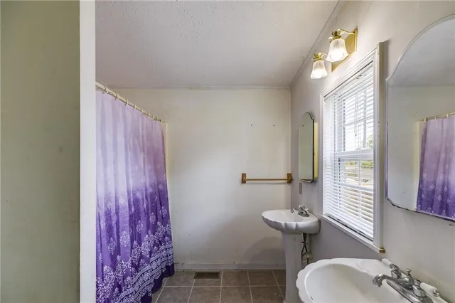 $215,000 | 208 Georgia Avenue South, Bremen, GA 30110