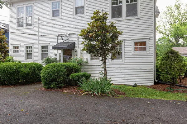 $1,700 | 210 5th Avenue South, Unit 3, Franklin, TN 37064
