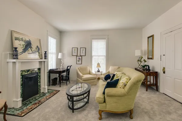 $1,700 | 210 5th Avenue South, Unit 3, Franklin, TN 37064