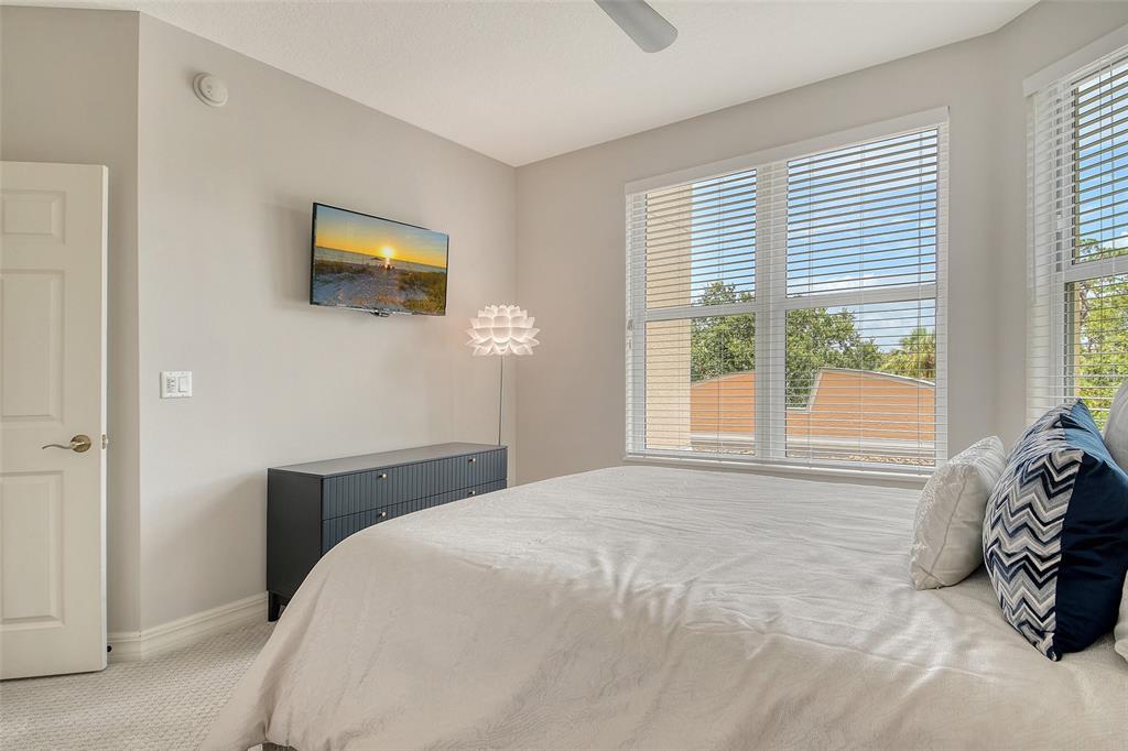 401 North Point Road, Unit 304 Osprey, FL 34229 - Photo 48 of 95