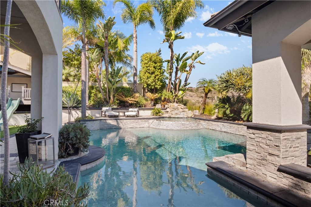 36 Via Divertirse San Clemente, CA 92673 - Photo 5 of 56 a backyard of a house with outdoor seating