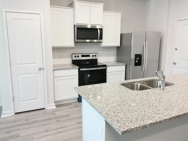 $1,700 | 605 West South Street, Unit 332, Leander, TX 78641