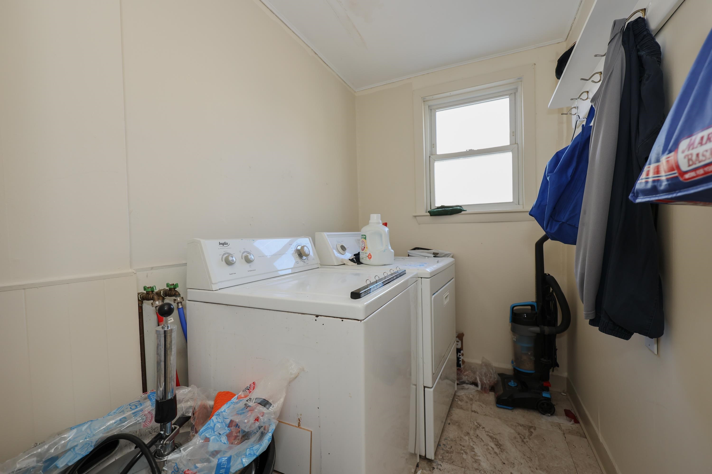 179 Pine Street Manchester, NH 03103 - Photo 14 of 40