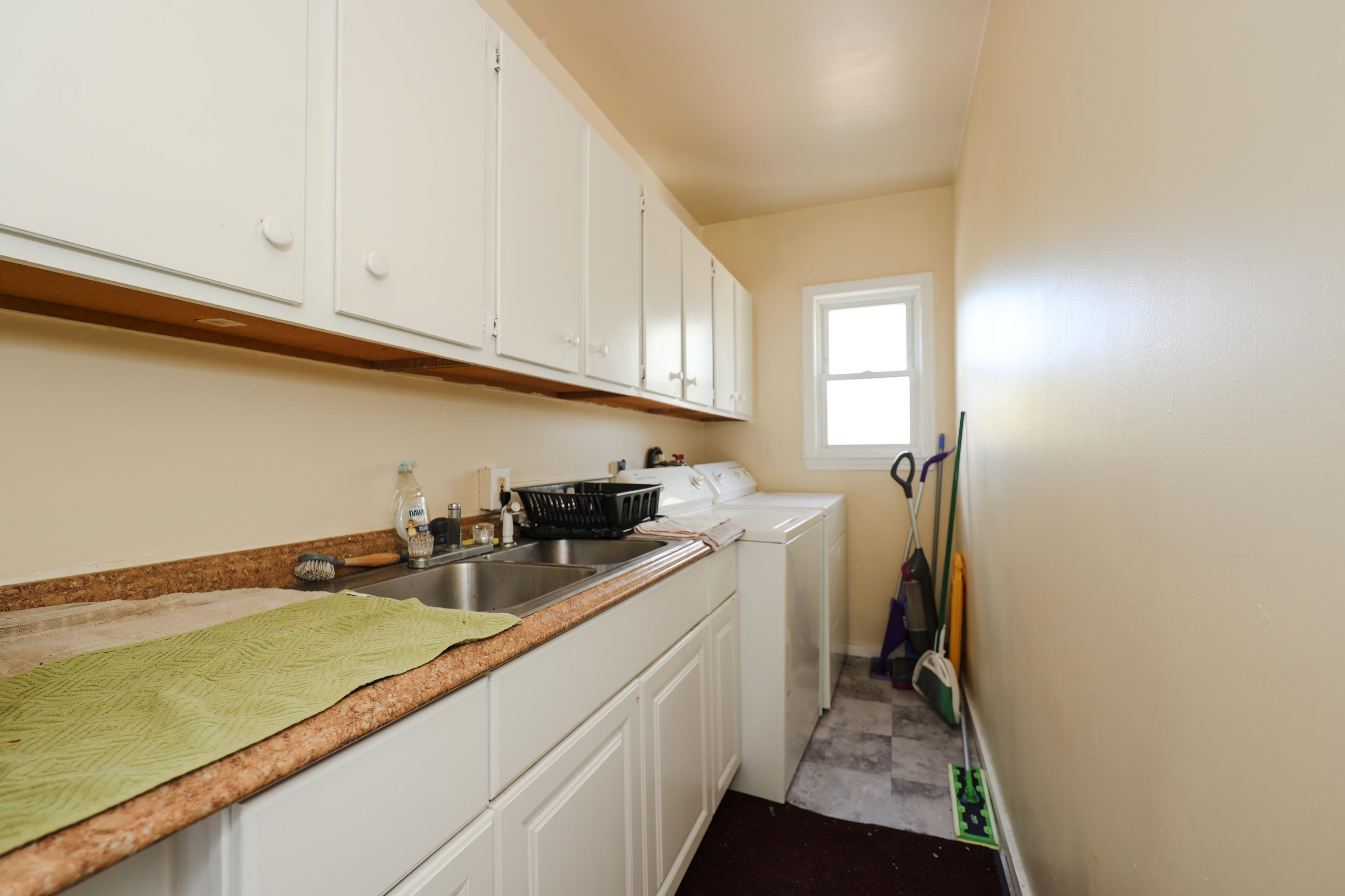 179 Pine Street Manchester, NH 03103 - Photo 19 of 40