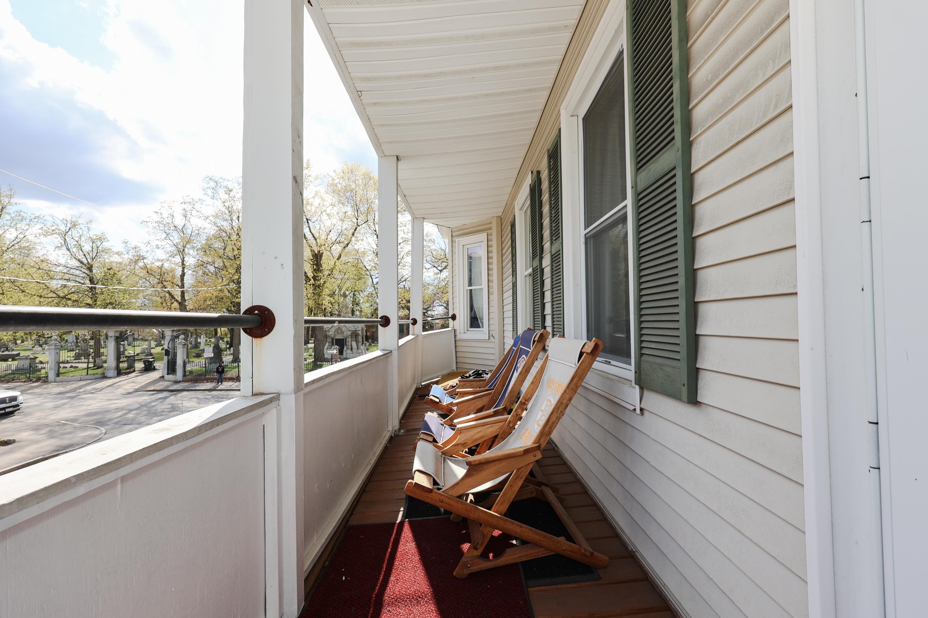 179 Pine Street Manchester, NH 03103 - Photo 4 of 40