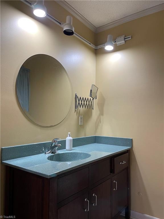 1709 Ternberry Road High Point, NC 27262 - Photo 19 of 26 Gallery Image 19