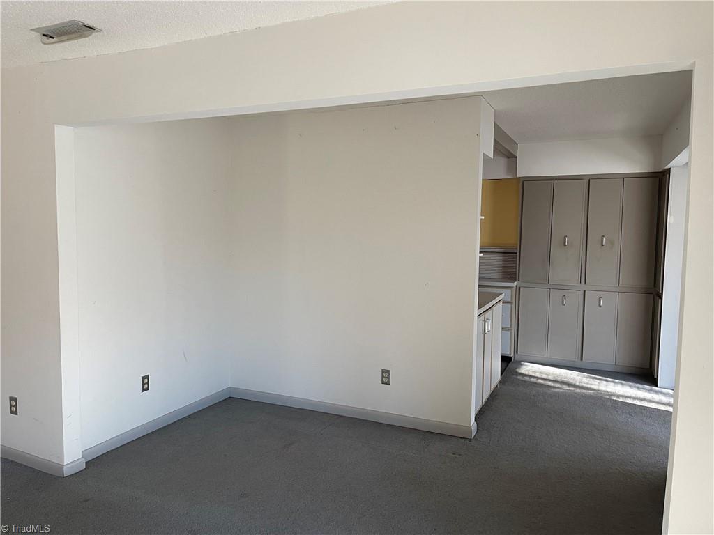 1709 Ternberry Road High Point, NC 27262 - Photo 9 of 26 Gallery Image 9