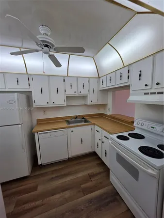 $1,500 | 4374 Northwest 9th Avenue, Unit 183C, Deerfield Beach, FL 33064