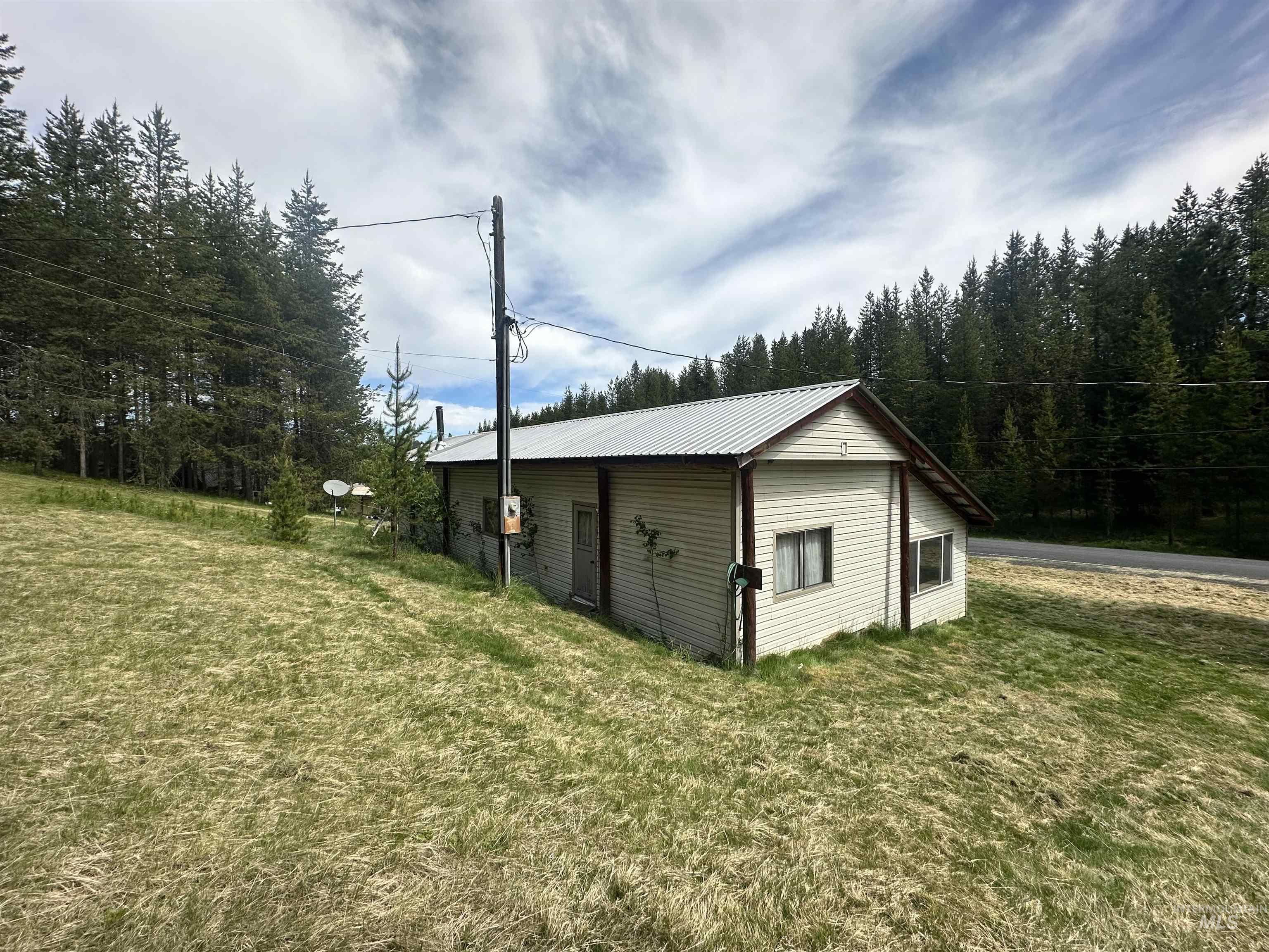 140 Ridgeway Drive Elk City, ID 83525 - Photo 11 of 41